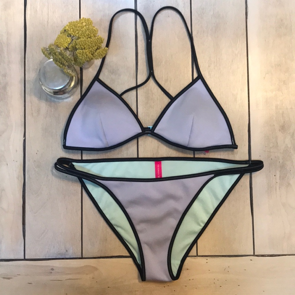 Summer sale! ☀️💕☺️Medium Victoria’s Secret Bikini